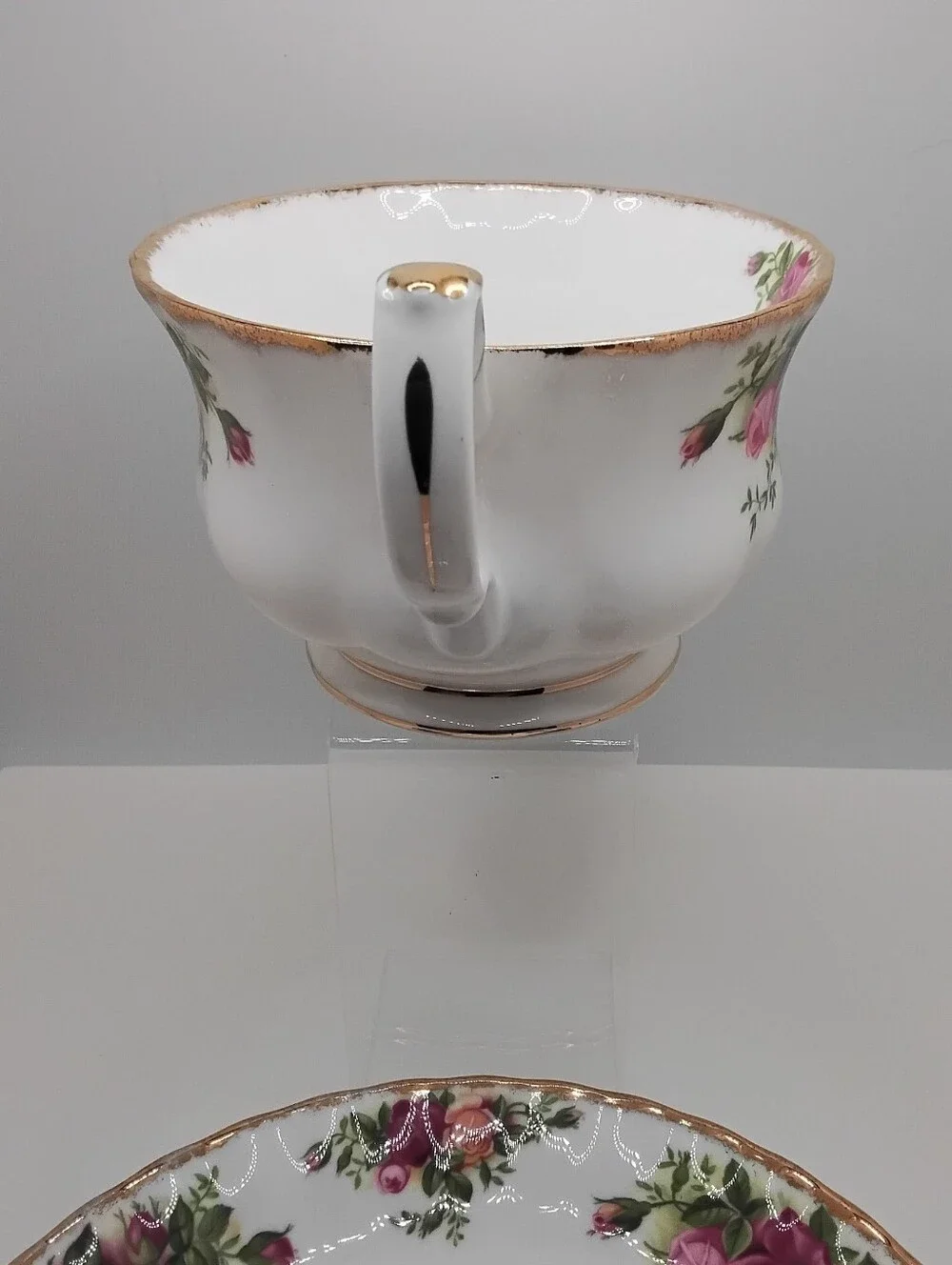 Vintage 1962 Royal Albert Old Country Roses China Tea/Coffee Cup and Saucer Set
